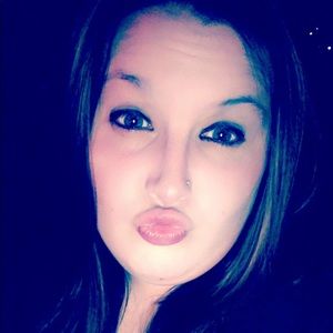 Meet your Posher, Stacy